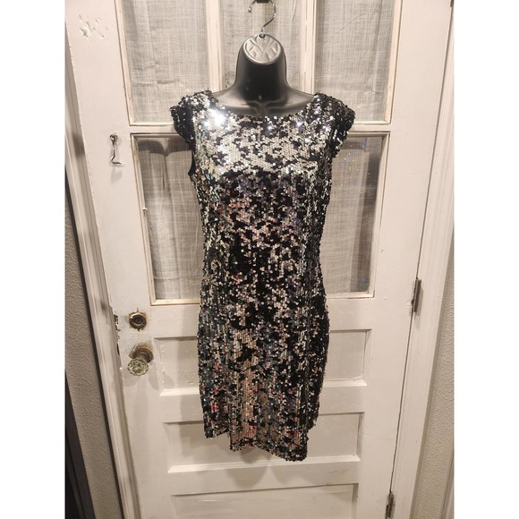 Speech‎ Silver Sequin Dress - Picture 1 of 5